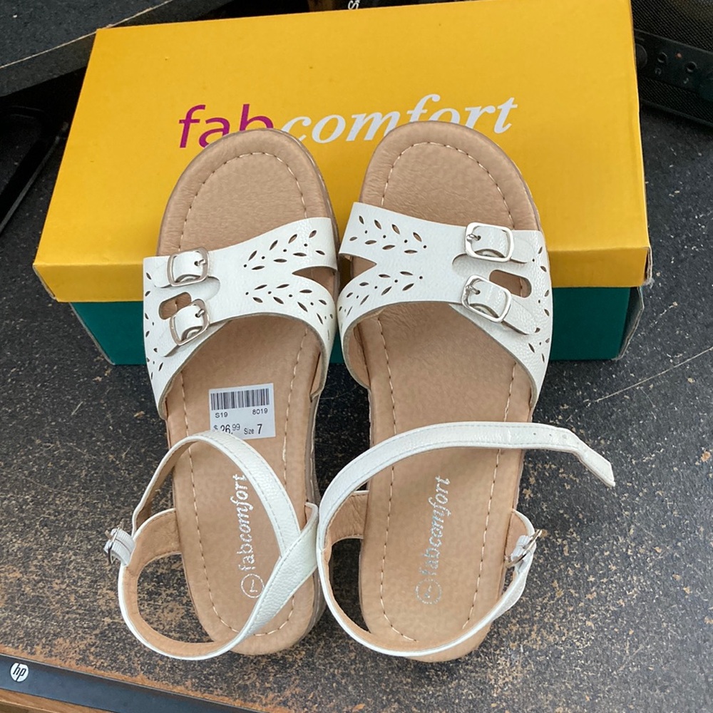 Fab comfort women sandals. Size 7. White color.